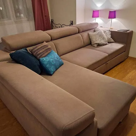 Apartamentkwiatowa 10 * بوزنان