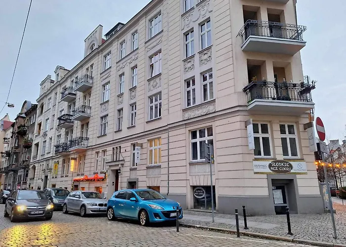 Apartamentkwiatowa 10 דירה